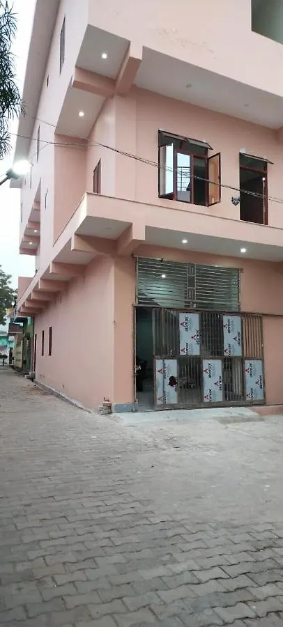 Homestay Hotel M J Agra  India